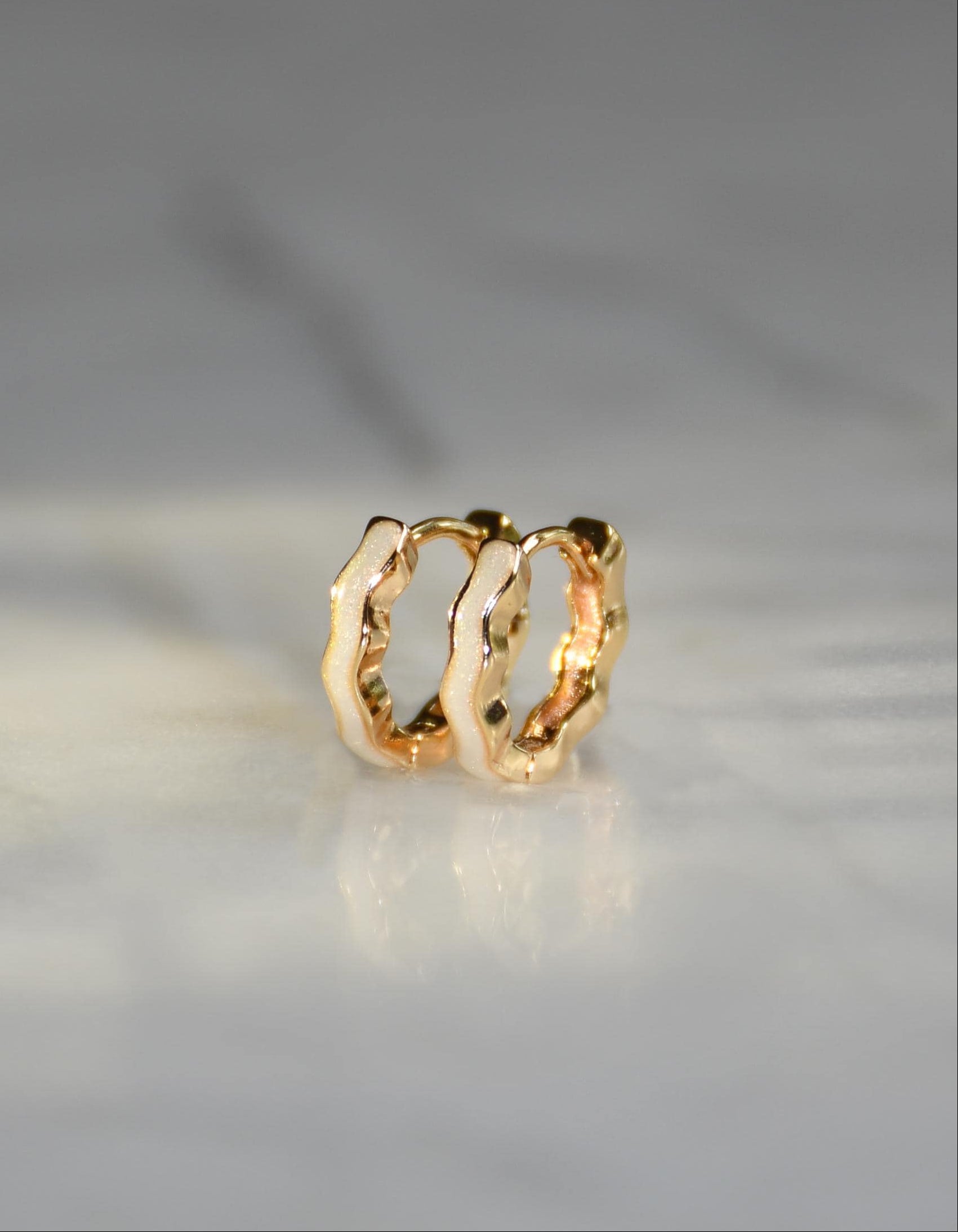 Wavy Gold Shimmer Huggies