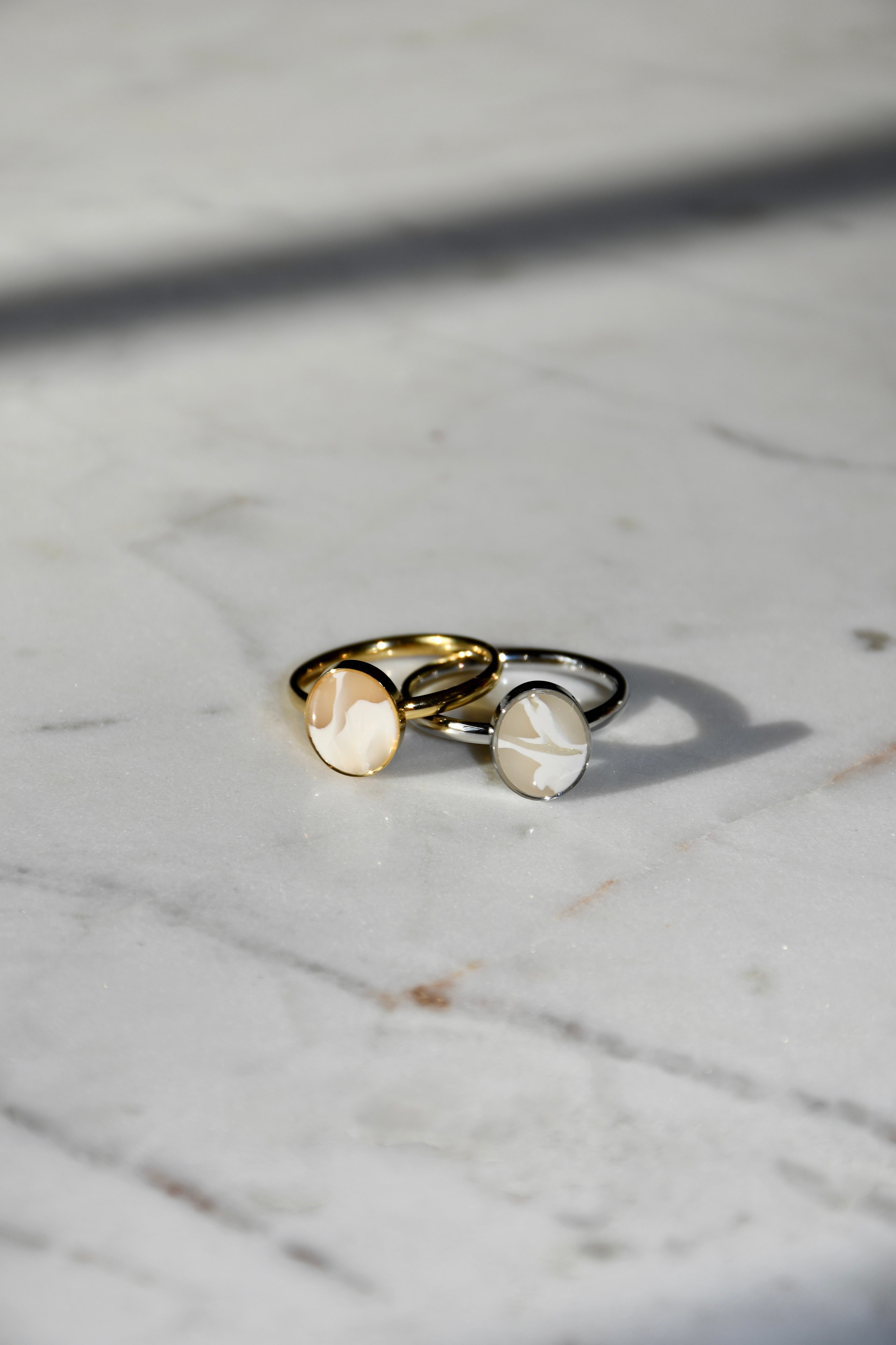 Gold Oval Clay Ring - Ivory/Size 5-9
