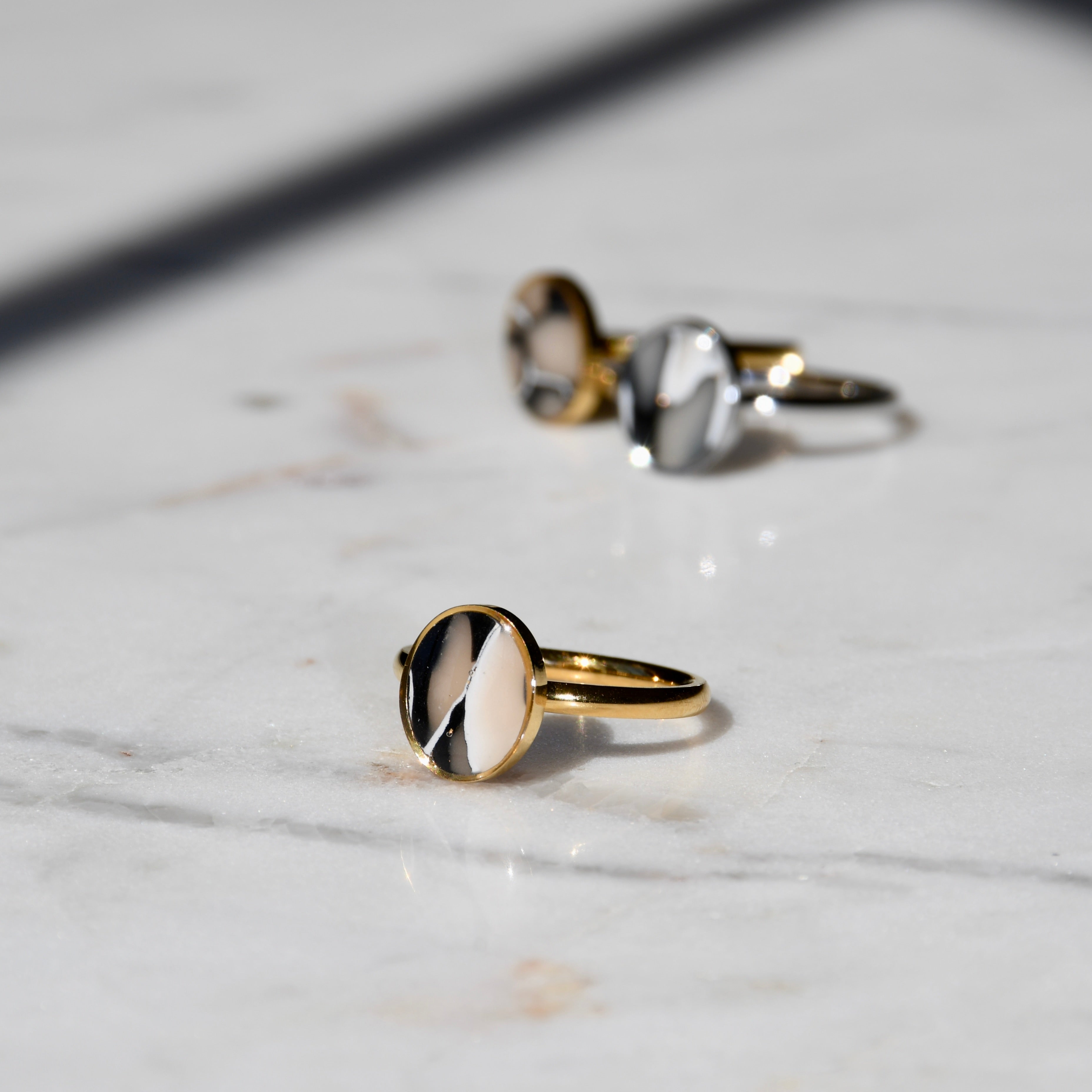Gold Oval Clay Ring - Black & White/Size 7-9