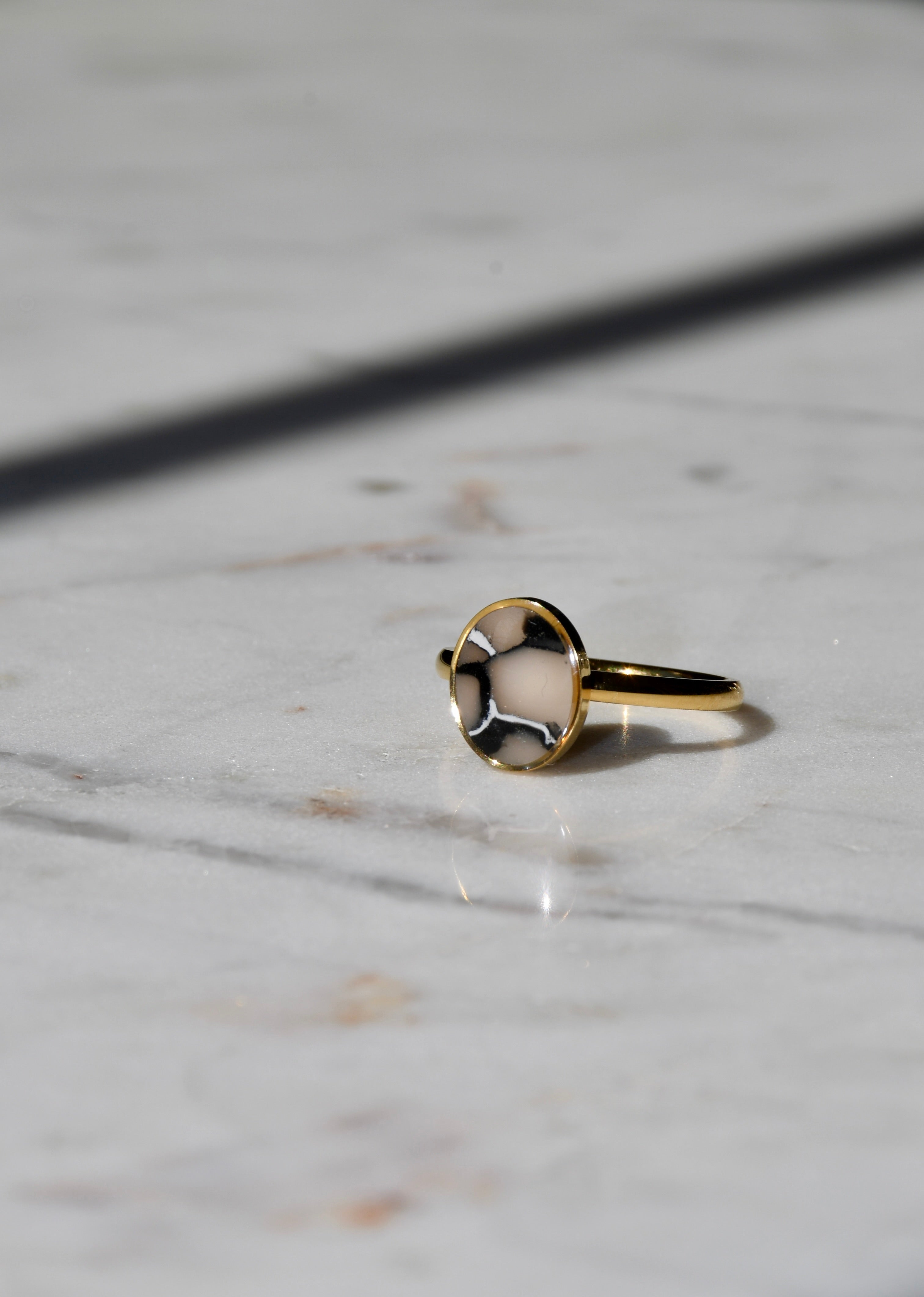 Gold Oval Clay Ring - Black & White/Size 7-9