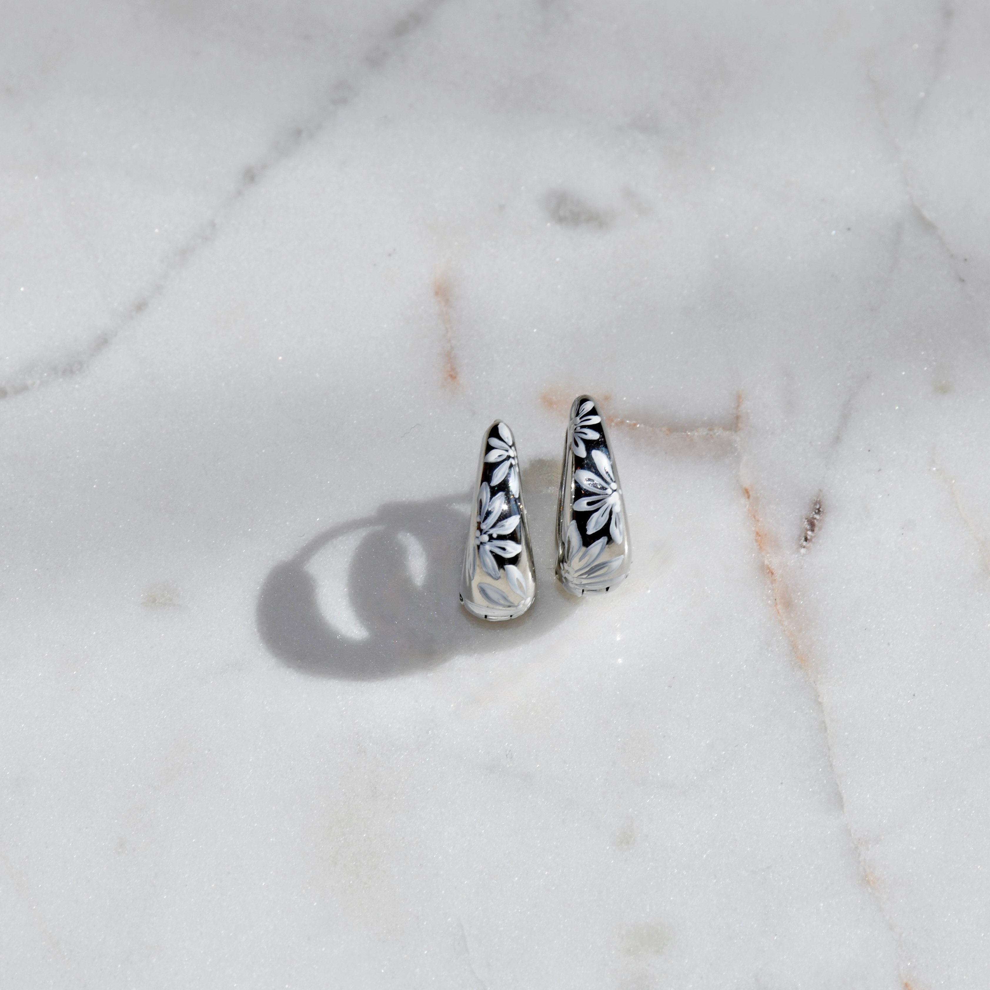 Stainless Steel Hand-Painted Taper Hoop
